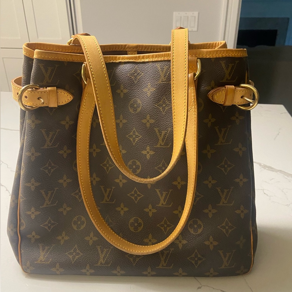 Louis Vuitton Batignolles Vertical Bag